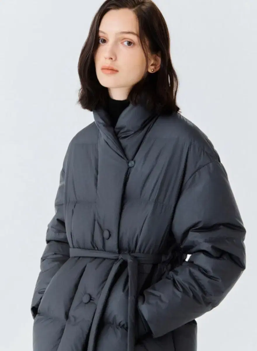 Responsible Goose Down Jacket 프론트로우 구스다운